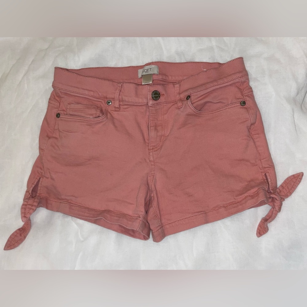 Pink Ann Taylor Loft shorts size 0